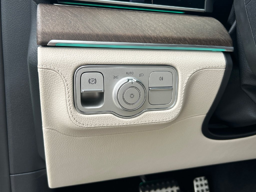 New 2027 Polar White Mercedes-Benz GLS 450 image 14