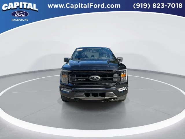 Used 2023 Black Ford XLT image 3