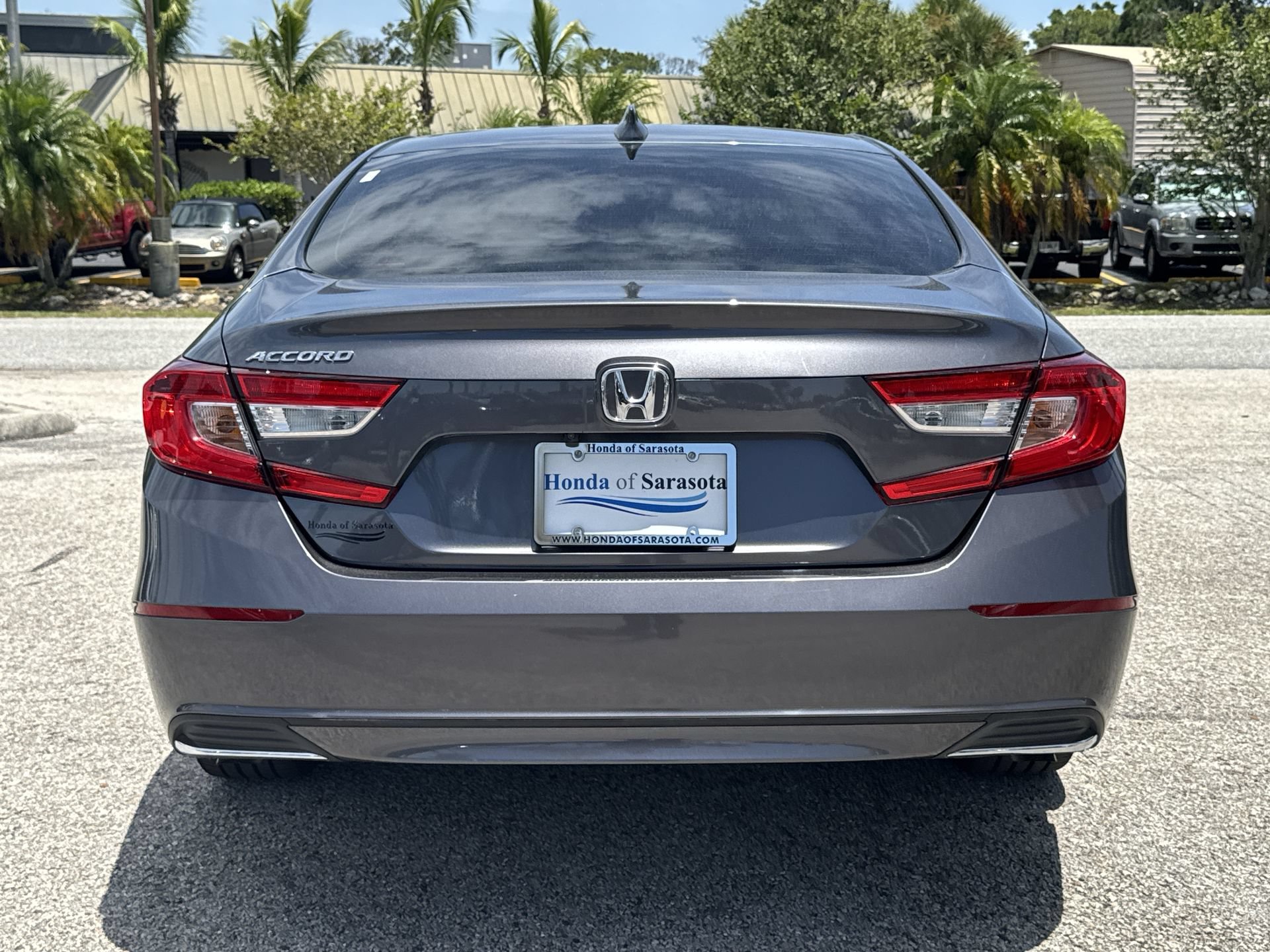Used 2018 Modern Steel Metallic Honda EX 1.5T image 7