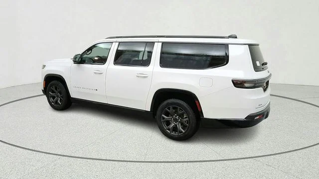 New 2026 Bright White Clear-Coat Exterior Paint Jeep Limited Altitude image 6