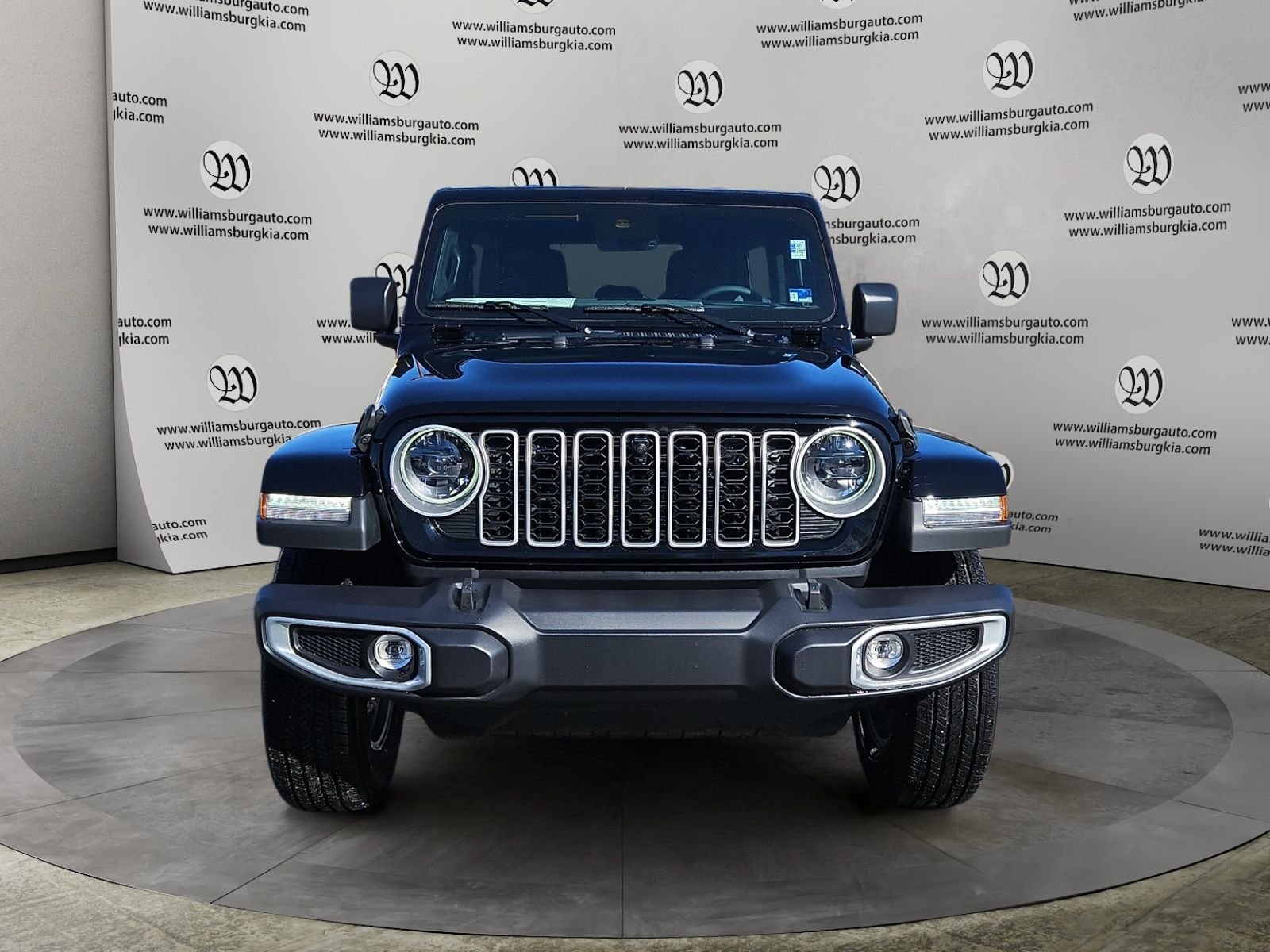 2025 Jeep Wrangler 4-Door Sahara - Photo 8