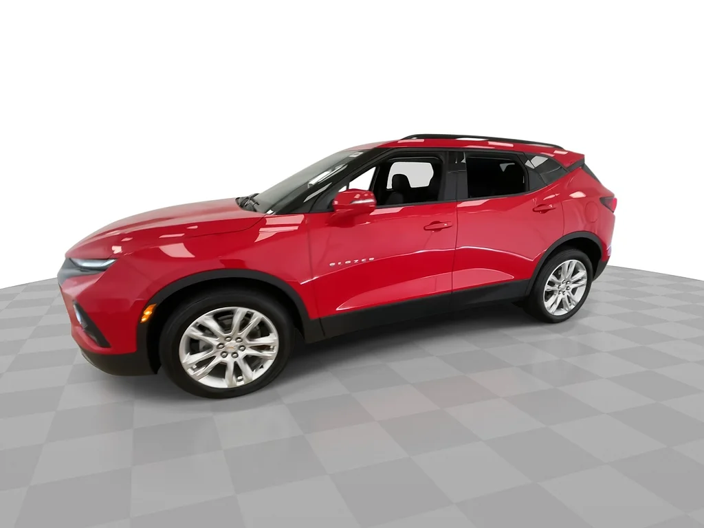 Used 2020 RED Chevrolet LT image 6