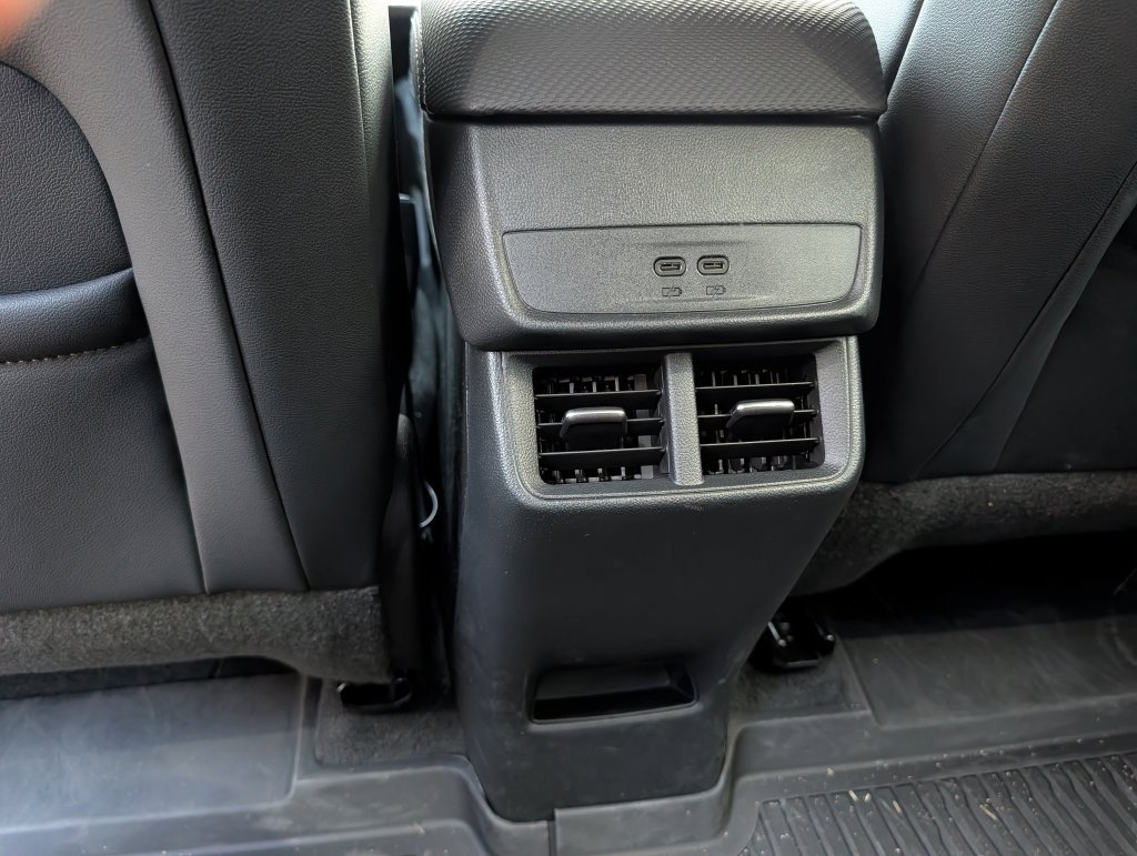 2027 Chevrolet Equinox LT - Photo 6