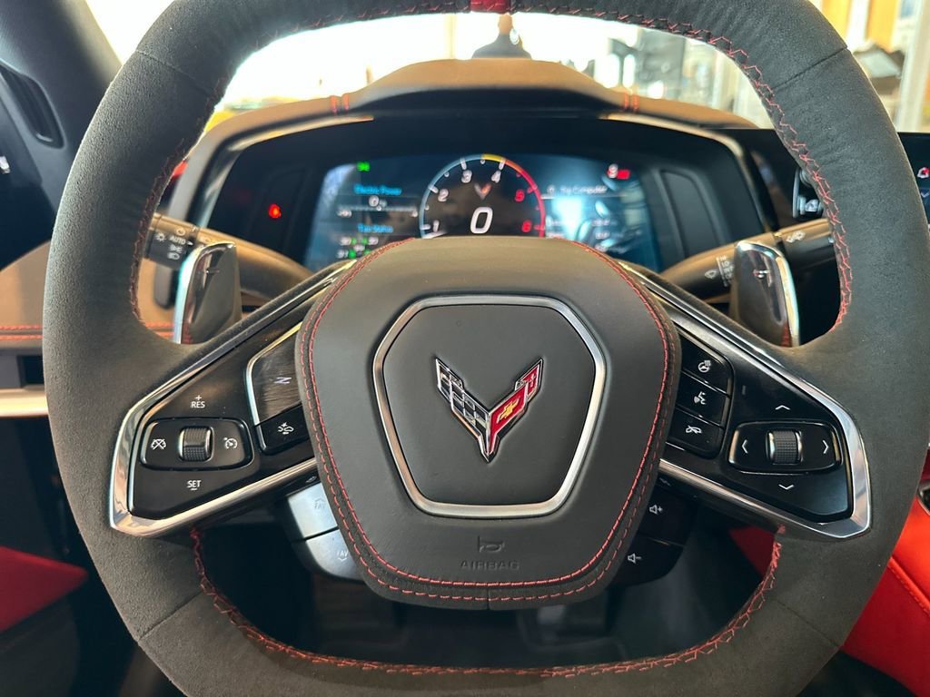2025 Chevrolet Corvette 2LZ - Photo 19