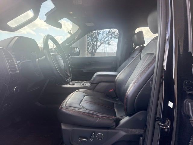 Used 2020 Black Ford Limited image 4