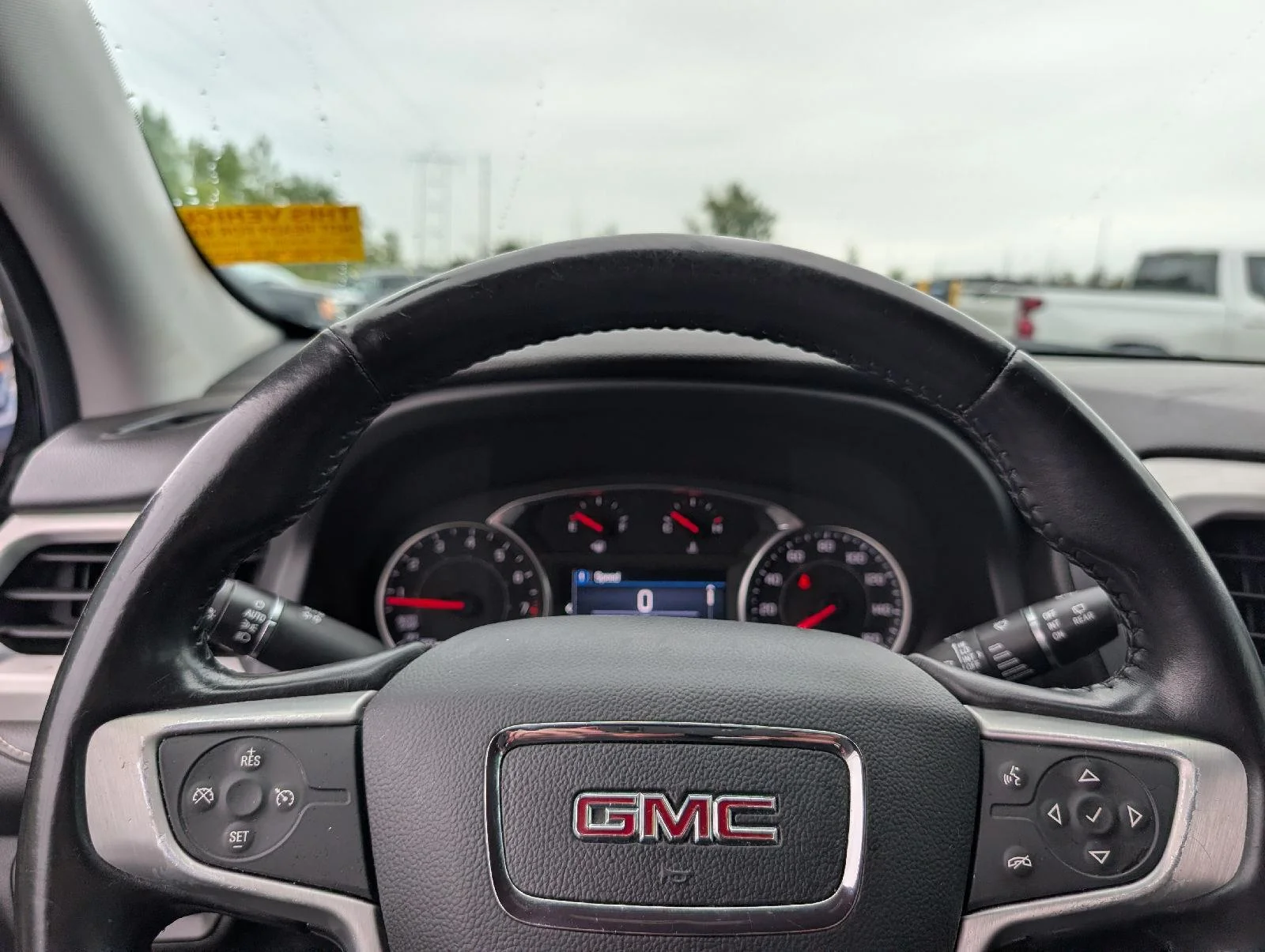 Used 2020 Ebony Twilight Metallic GMC SLE image 11