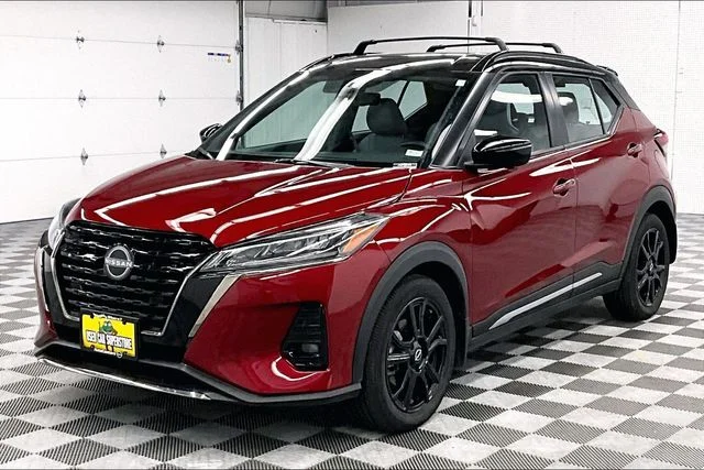 Used 2024 Scarlet Ember Tintcoat/Super Black Nissan SR image 12