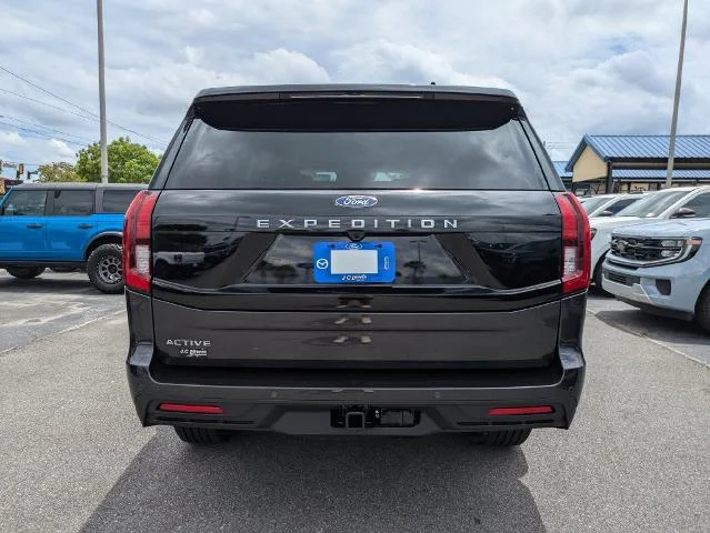 New 2026 Dark Matter Gray Metallic Ford Active image 39