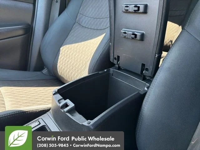 Used 2018 Green Nissan SV image 22