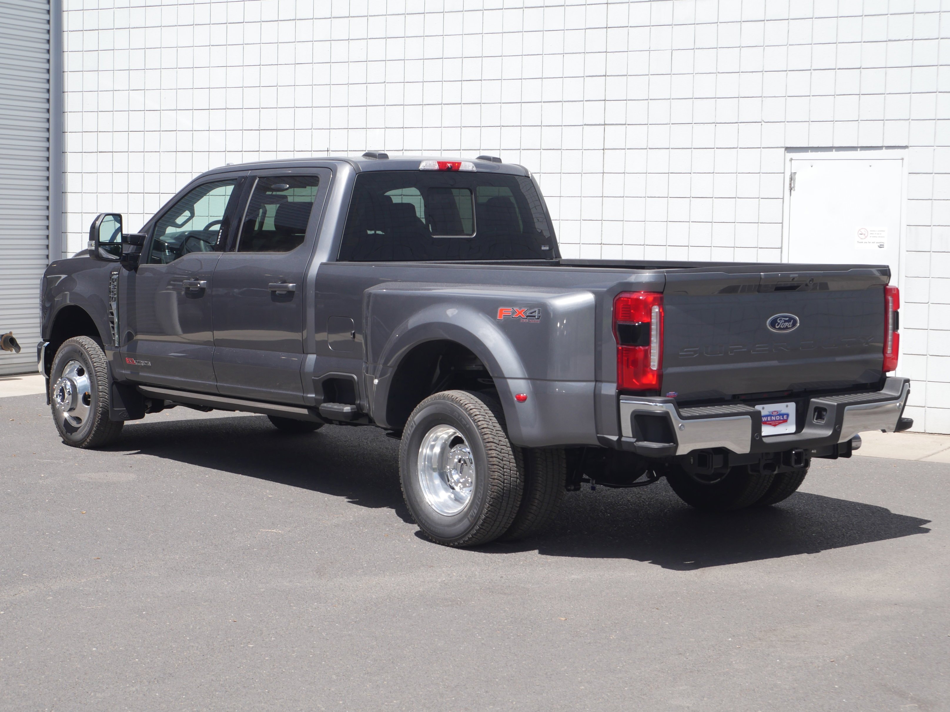 New 2026 Carbonized Gray Metallic Ford F-350® Lariat® image 24