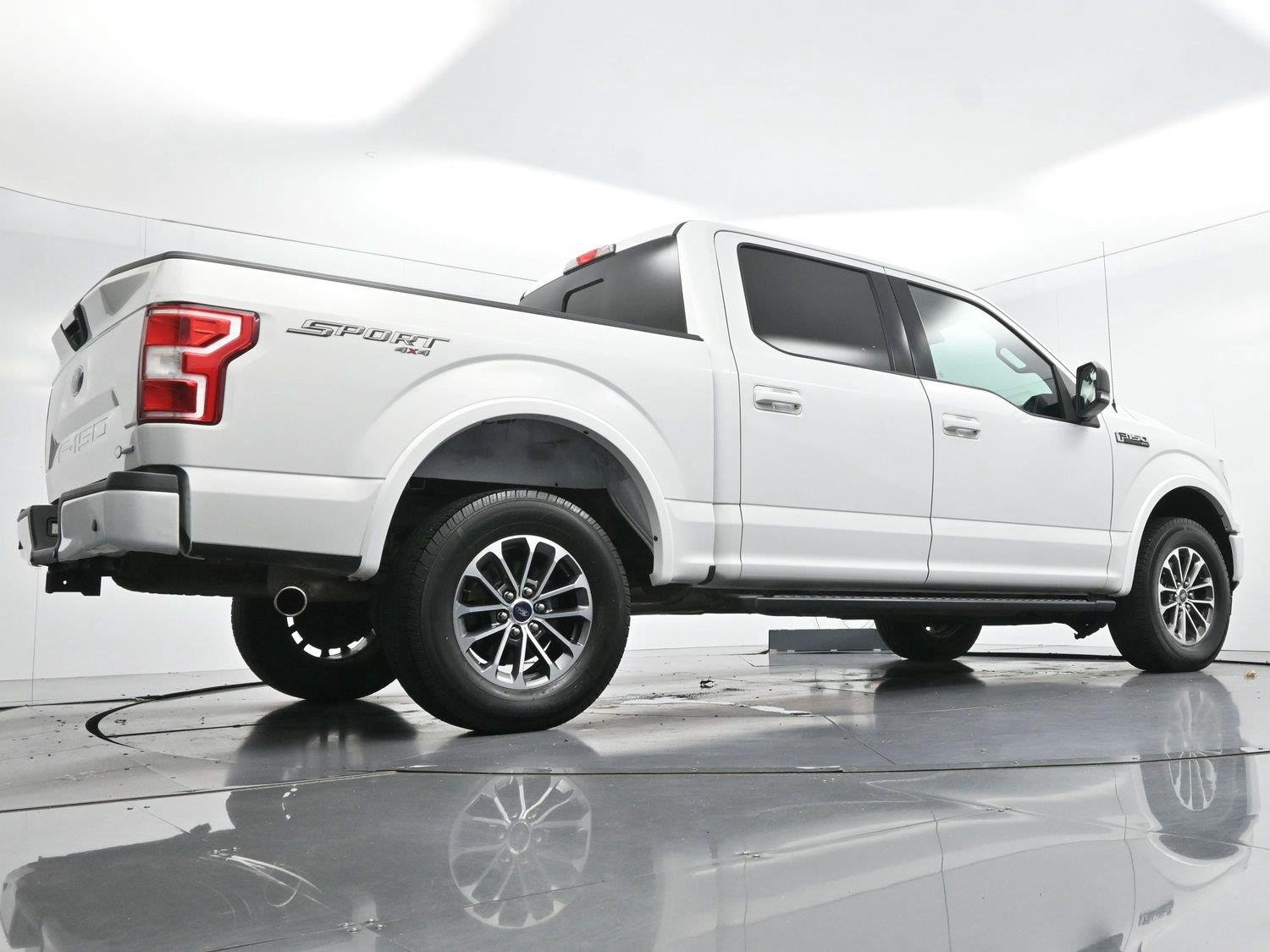 Used 2018 Oxford White Ford XLT image 52