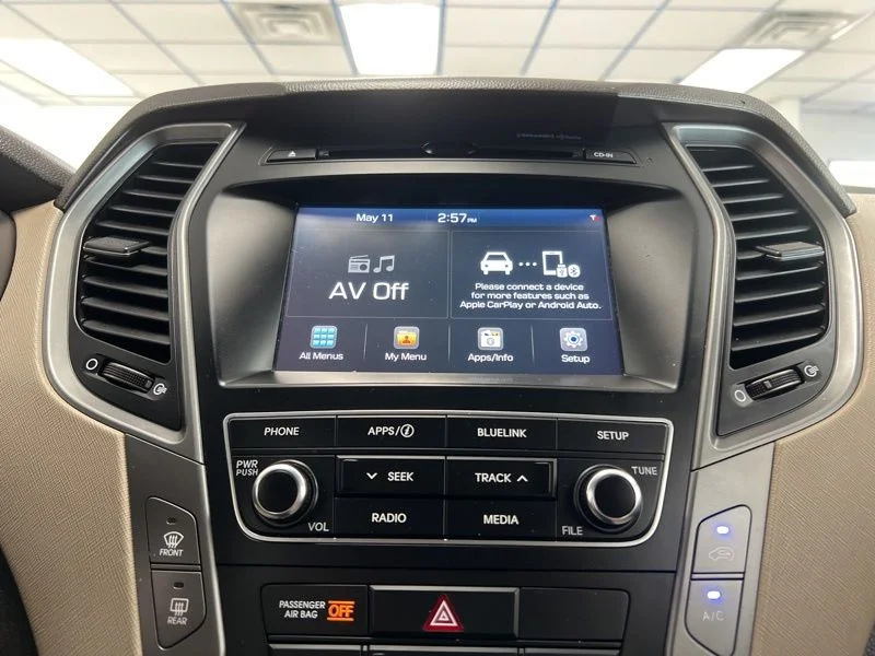 Used 2017 White Hyundai 2.4 Base image 24