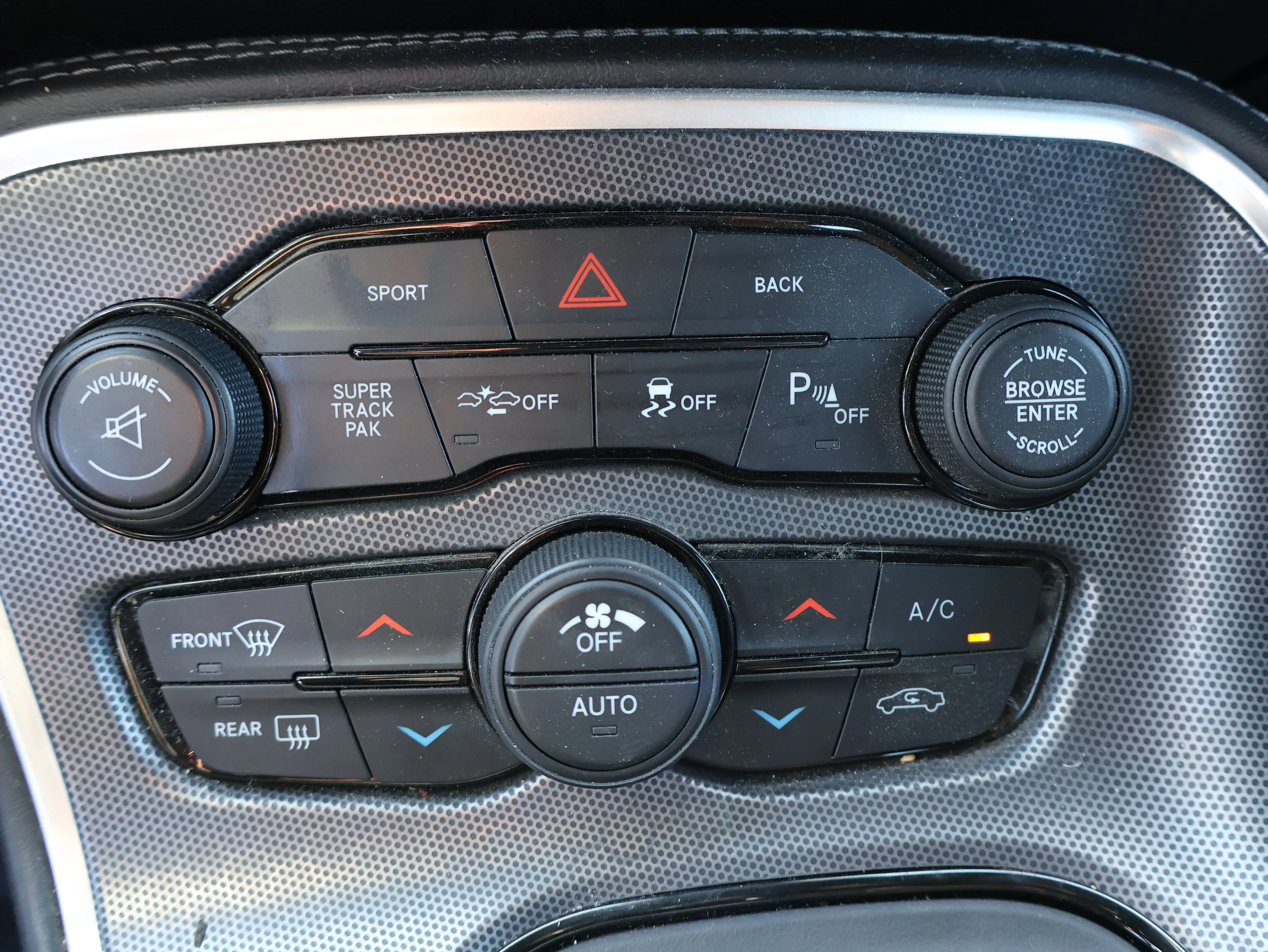 Used 2015 Granite Crystal Metallic Clearcoat Dodge SXT Plus image 22