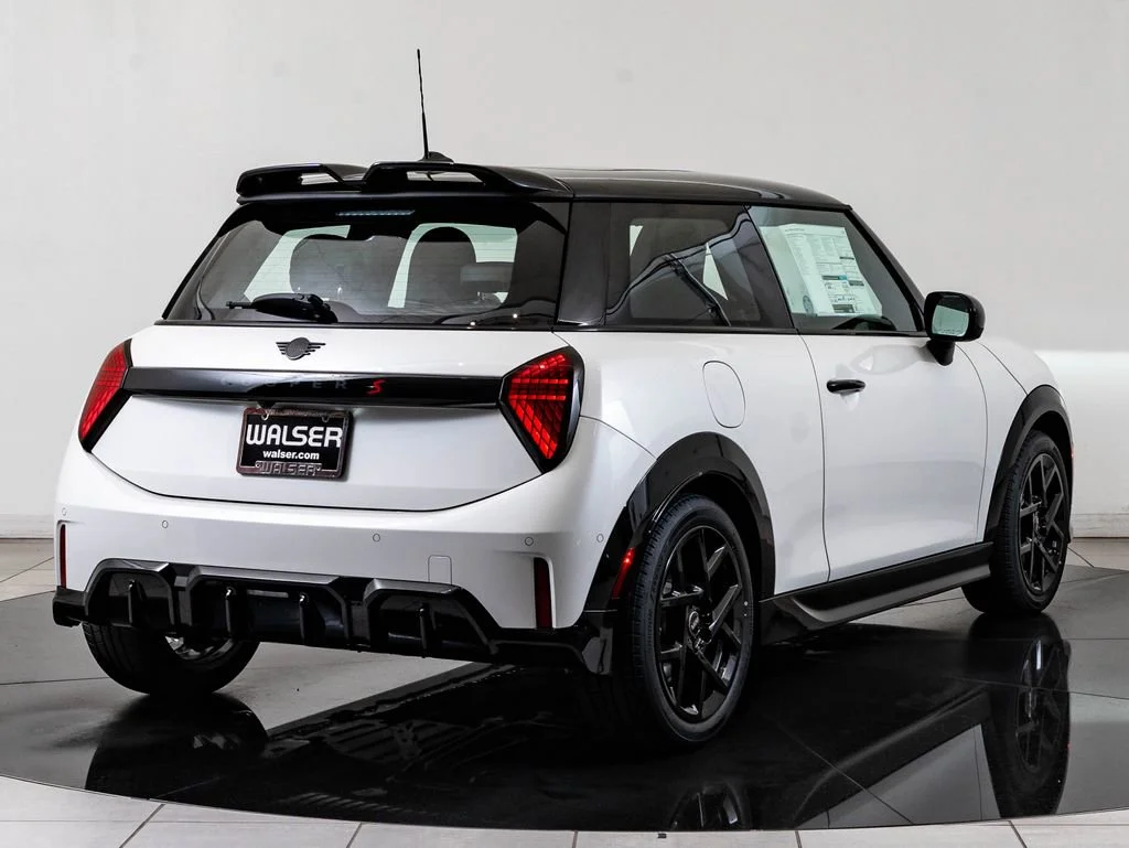 2026 MINI Hardtop 2 Door S - Photo 10