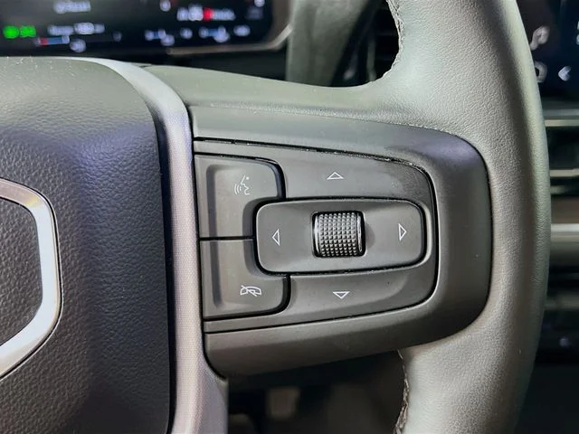 Used 2026 White GMC SLT image 33