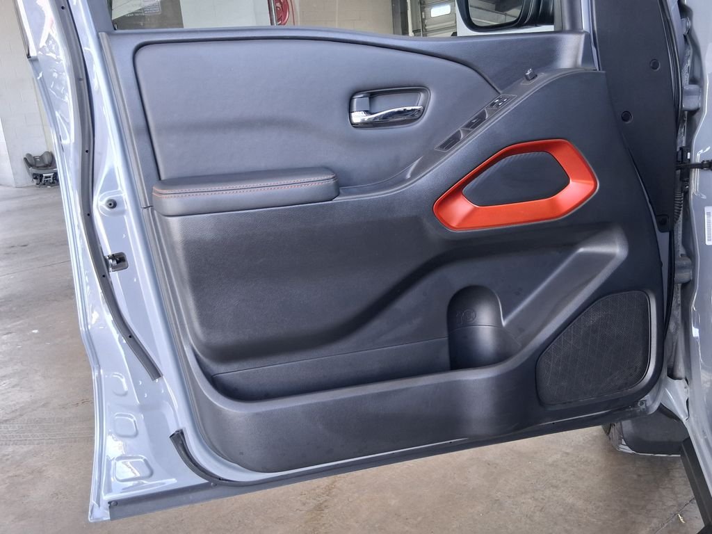 Used 2022 Gray Nissan PRO-X image 16