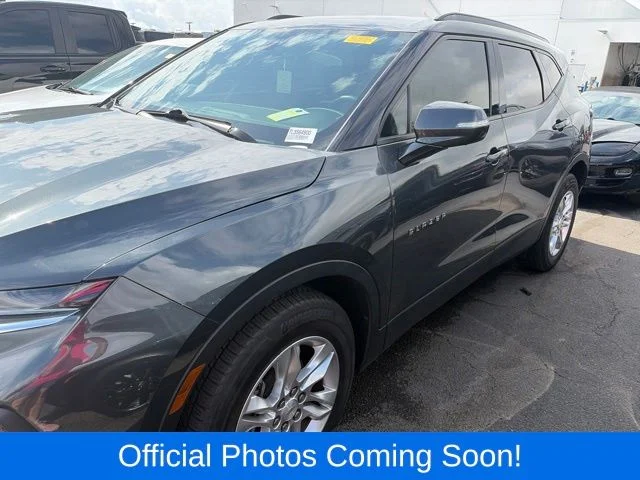 Used 2020 Gray Chevrolet LT image 3