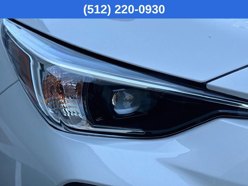 New 2026 White Subaru Premium image 35