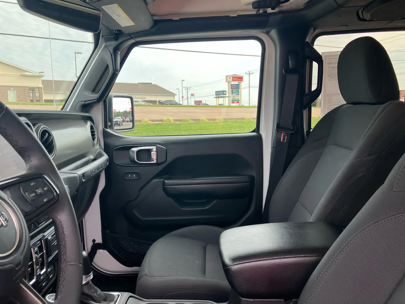 Used 2023 Bright White Clearcoat Jeep Sport S image 10