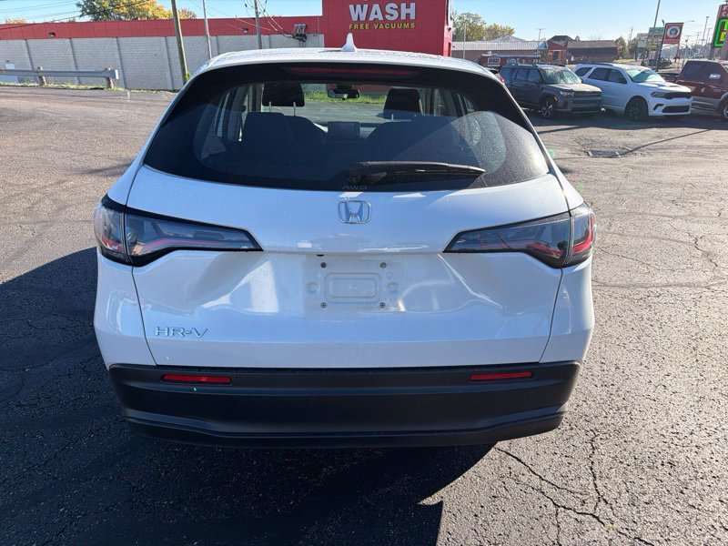 Used 2024  Honda LX image 6