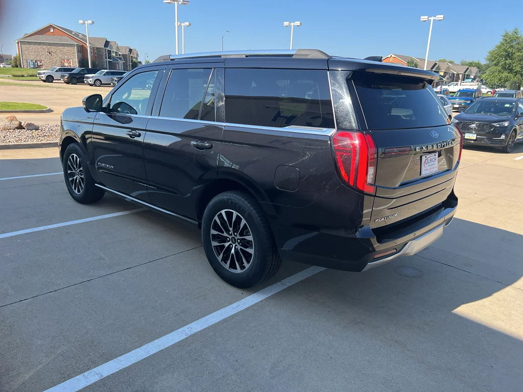 Used 2025 Agate Black Metallic Ford Platinum image 6