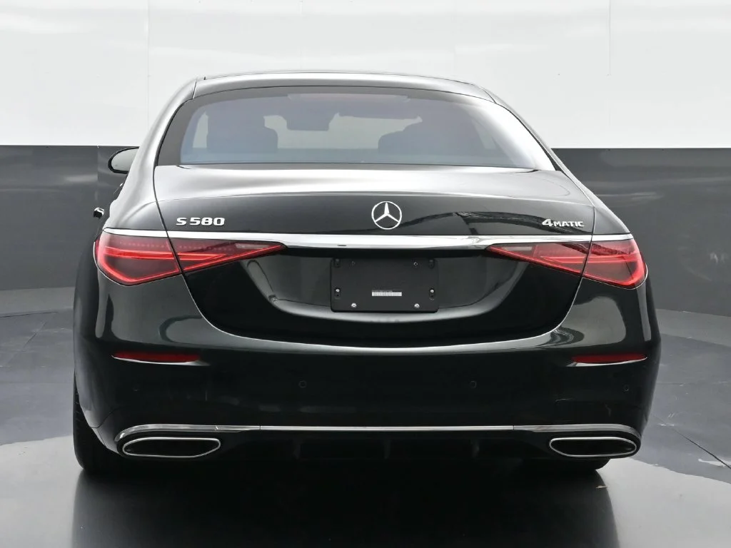 Used 2026 Black Mercedes-Benz S 580 image 16