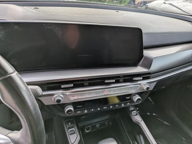 Used 2024 Silver Kia S image 21