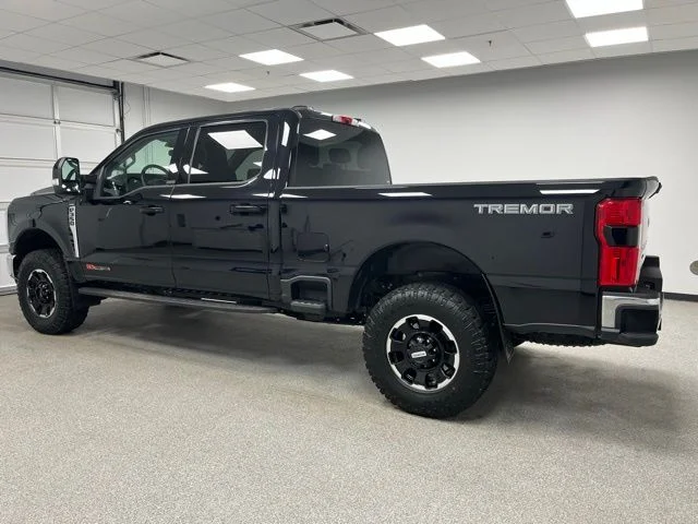 Used 2025 Black Ford Lariat image 7