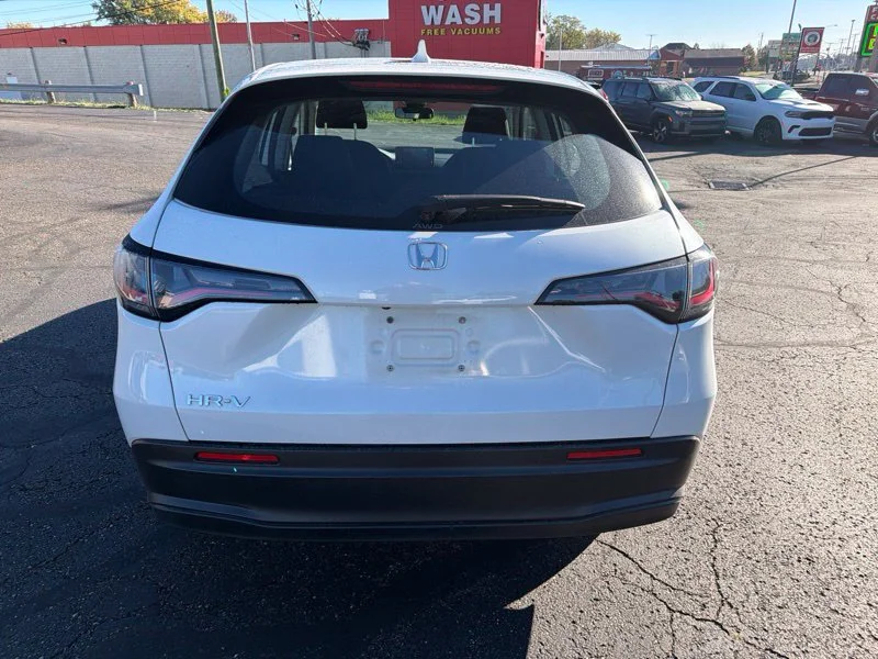 Used 2024  Honda LX image 6