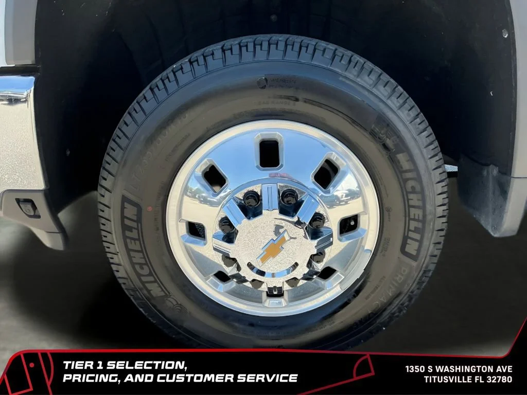 Used 2025 Summit White Chevrolet LTZ DRW image 41