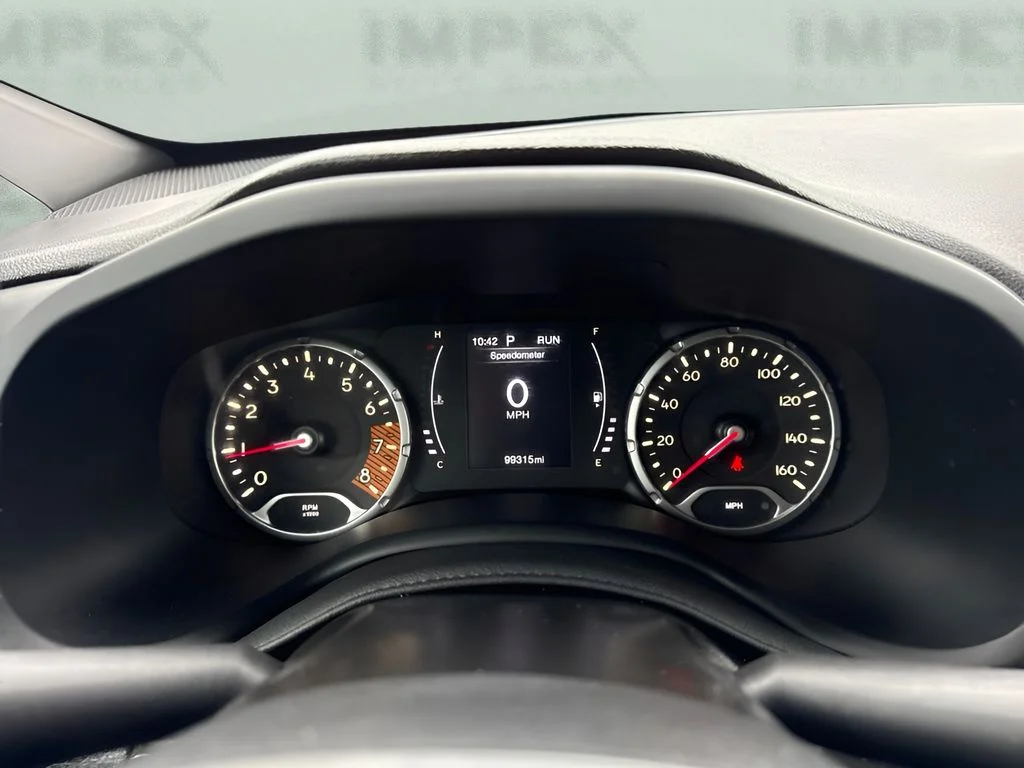 Used 2021 Teal Jeep Sport image 13