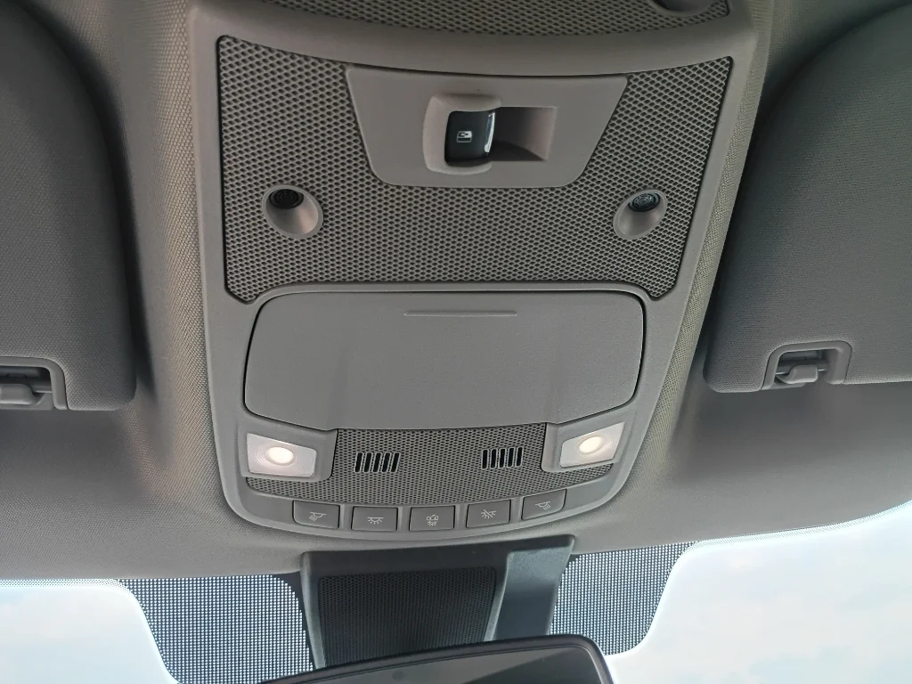 Used 2019 Oxford White Ford LARIAT image 29