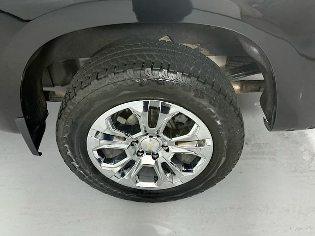 Used 2022 Black Chevrolet LTZ image 30