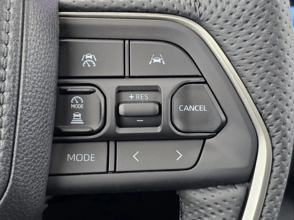 2025 Toyota Tacoma TRD Off Road - Photo 16