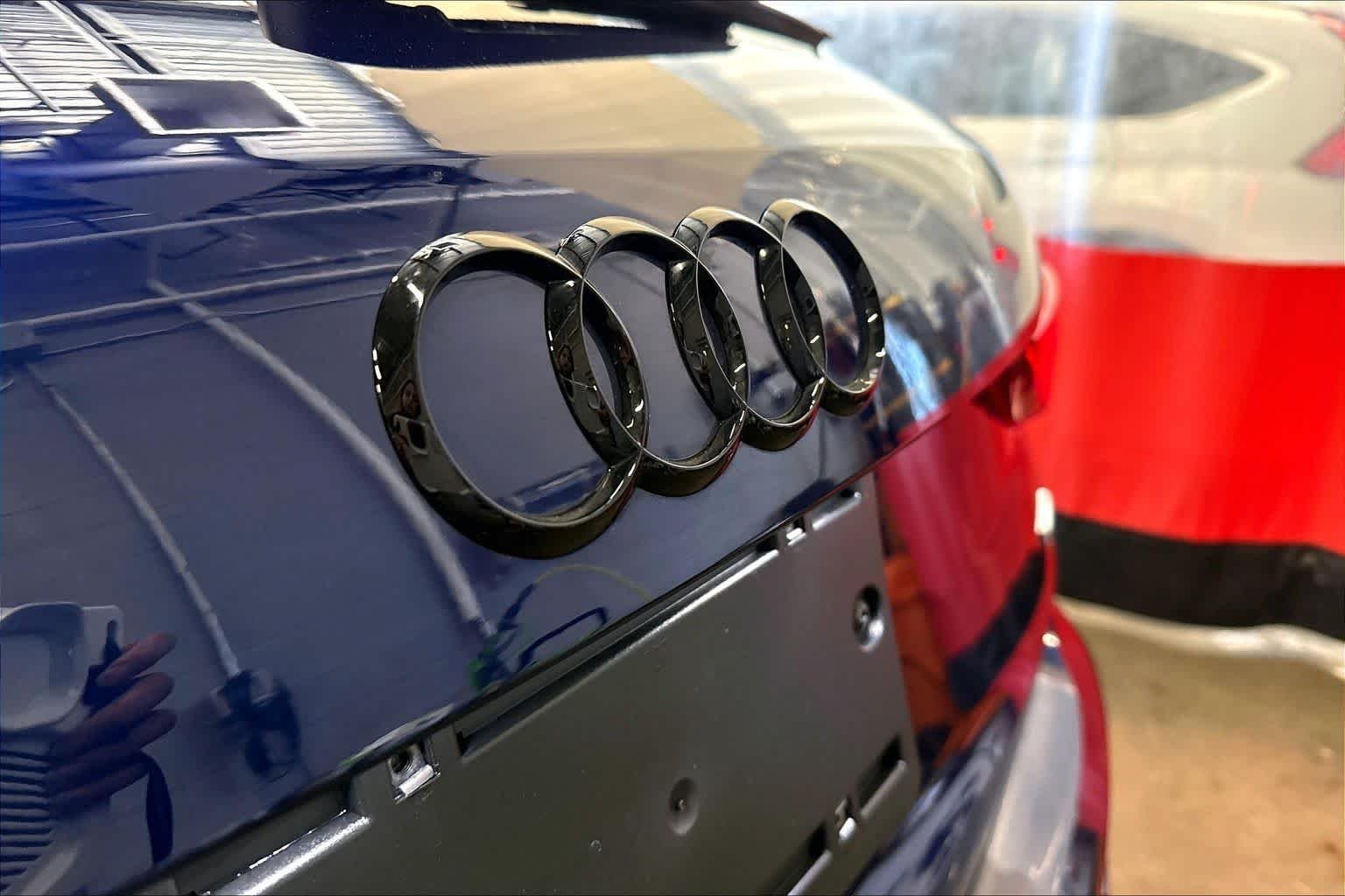 Used 2025 Navarra Blue Metallic Audi S line Premium Plus image 31