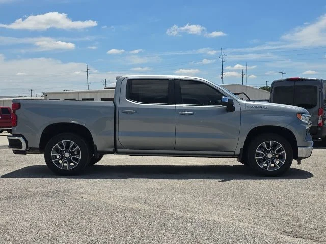 Used 2025 Gray Chevrolet LT image 6