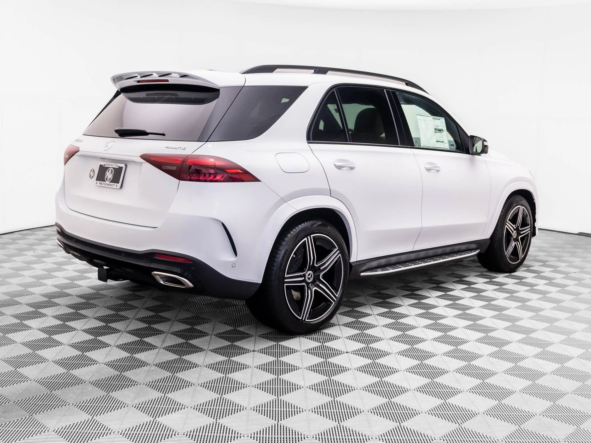 New 2026 White Mercedes-Benz GLE 580 image 5