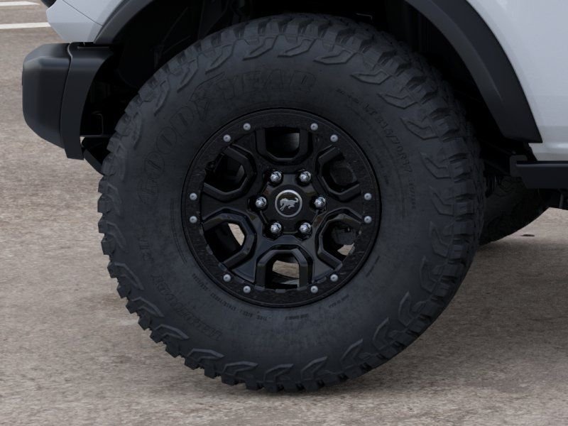 New 2026 Oxford White Ford Badlands® image 21