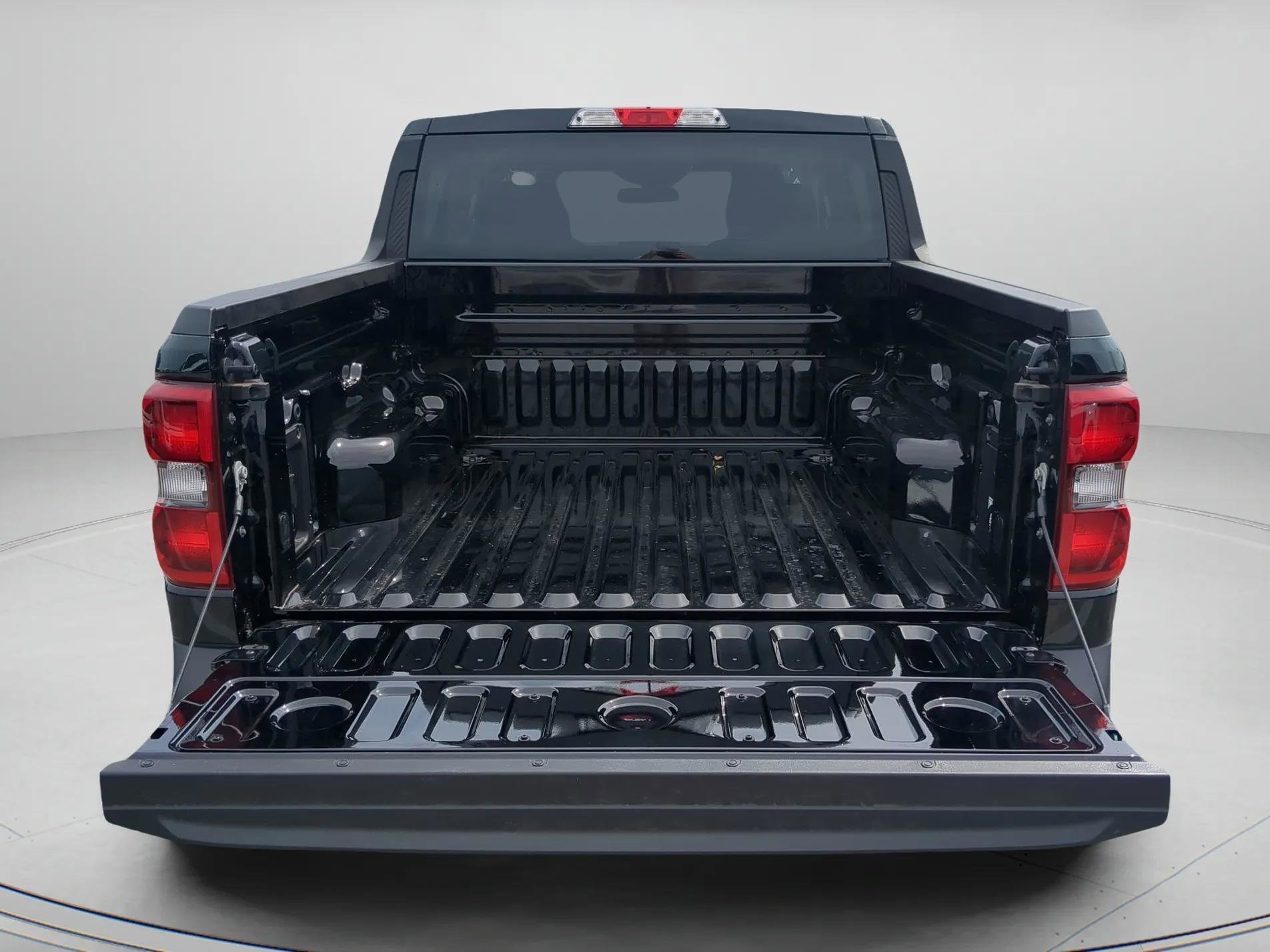 2025 Ford Maverick XLT - Photo 52