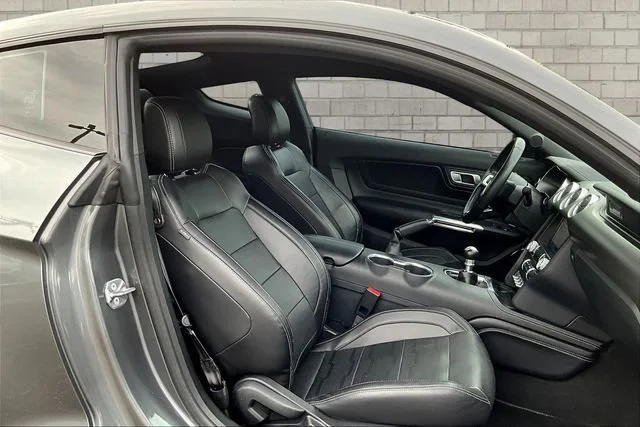 2022 Ford Mustang GT Premium - Photo 28