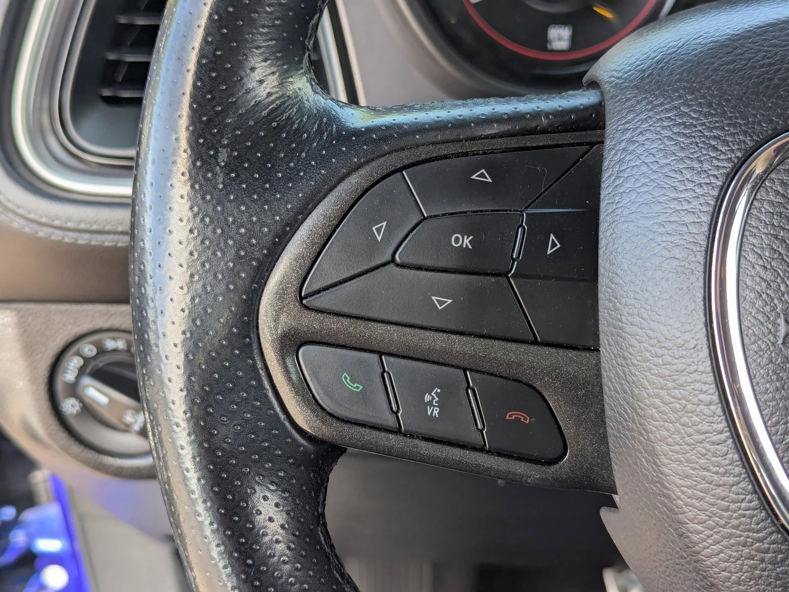 2022 Dodge Challenger SXT - Photo 23