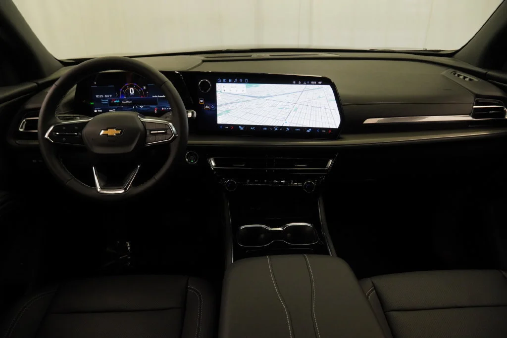 New 2027 Mosaic Black Metallic Chevrolet LT image 3