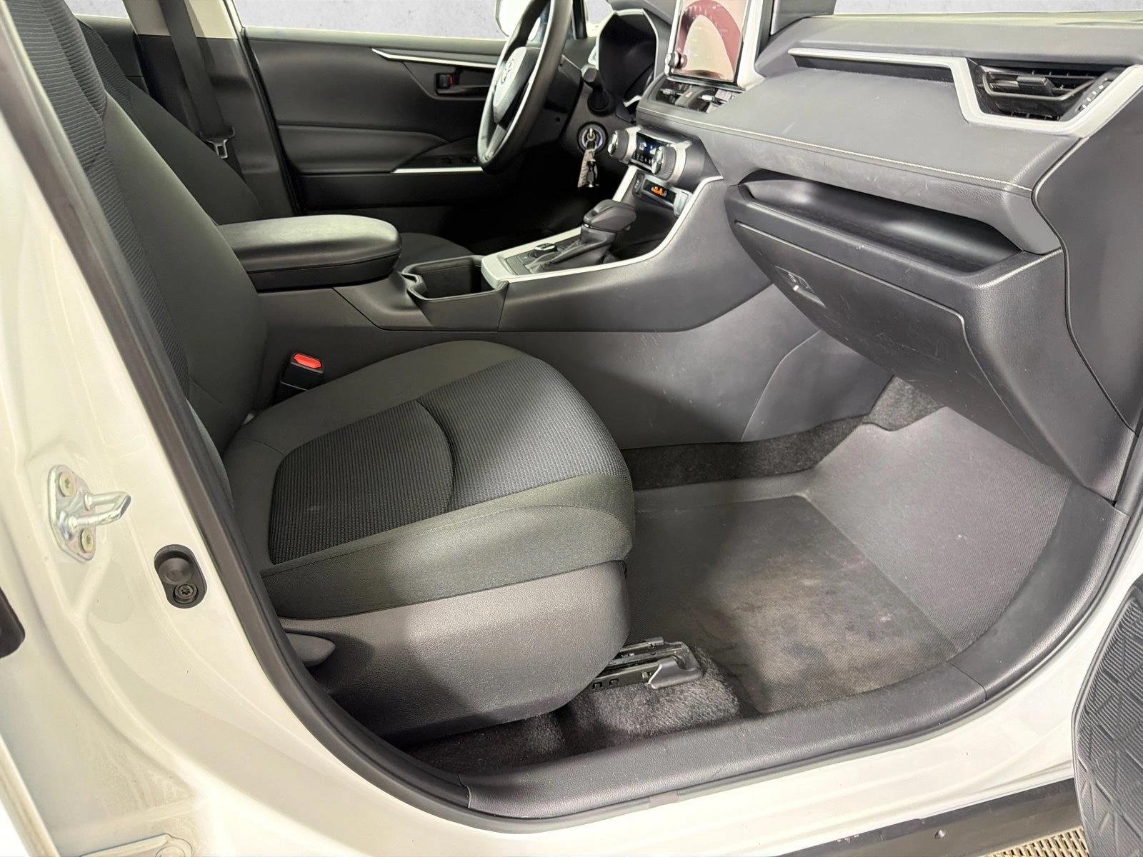 Used 2024 Ice Cap Toyota Hybrid LE image 13