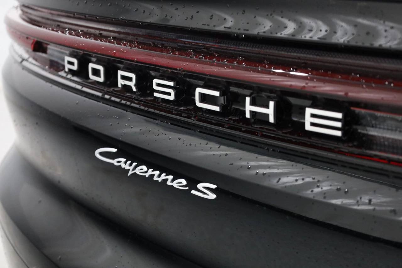 New 2026 Chromite Black Metallic Porsche S Coupe image 8