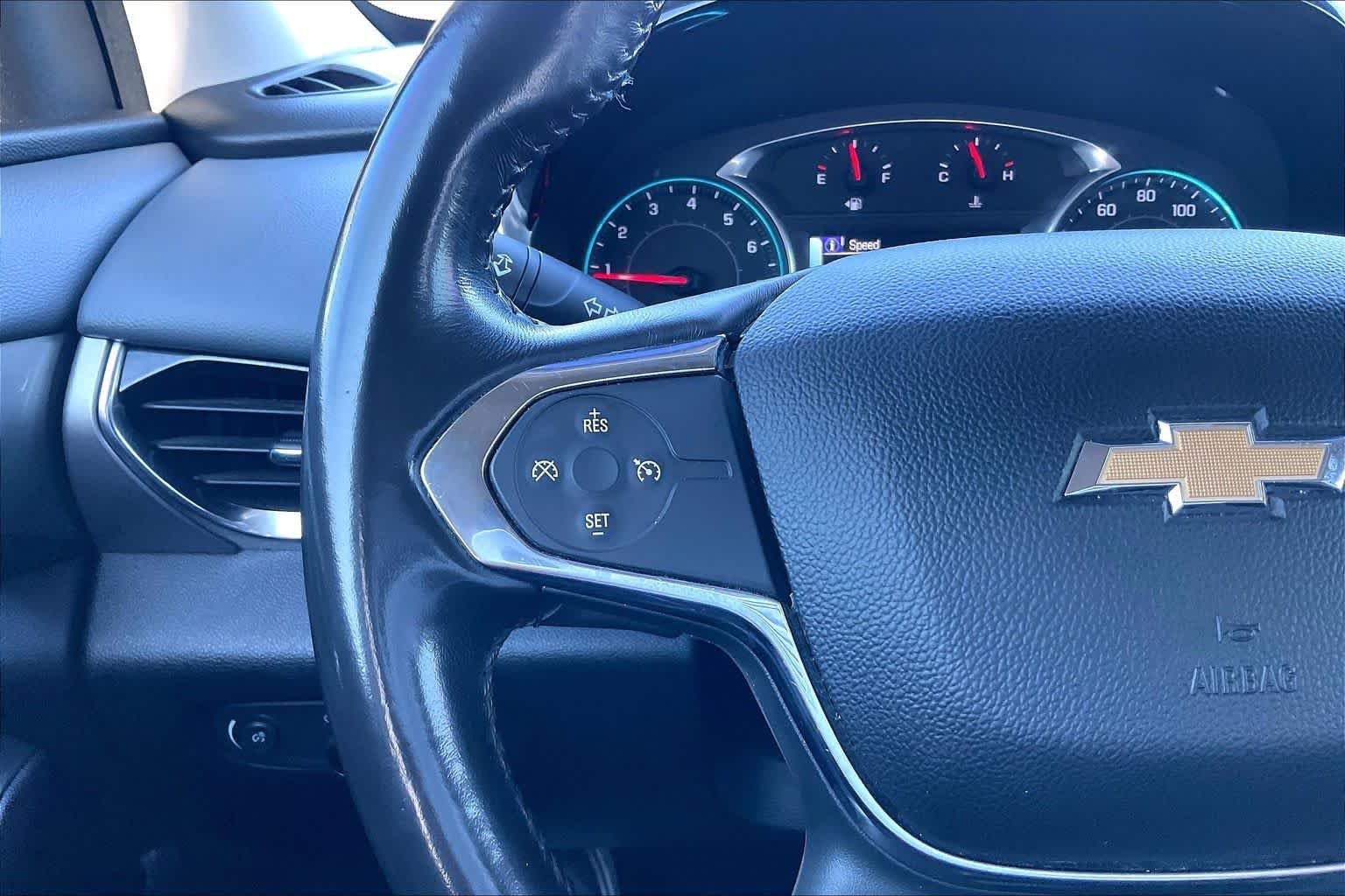 Used 2019 Summit White Chevrolet LT Cloth image 23