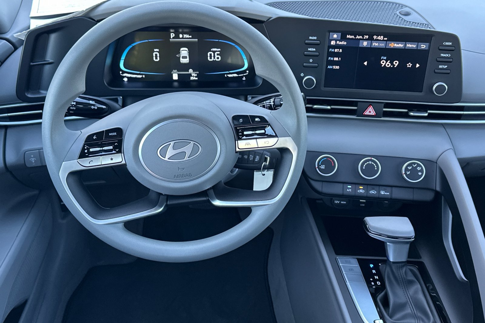 New 2026 Ecotronic Gray Hyundai SE image 33