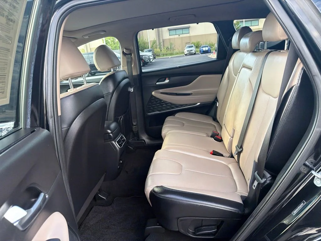 Used 2023 Black Hyundai SEL image 13