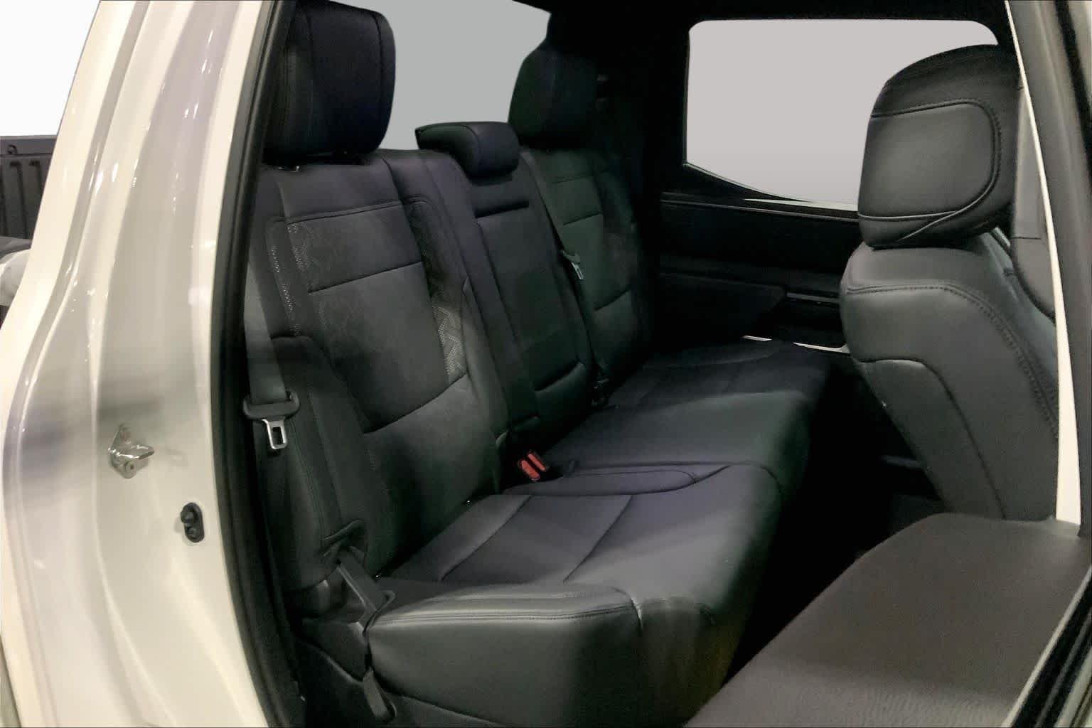 Used 2025 Wind Chill Pearl Toyota Limited image 18