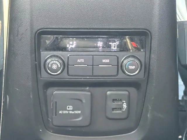 Used 2023  Buick Essence image 64