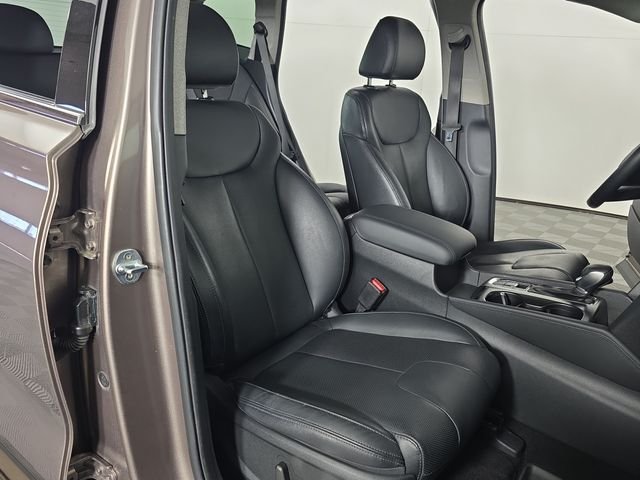 Used 2020 Brown Hyundai Limited image 20